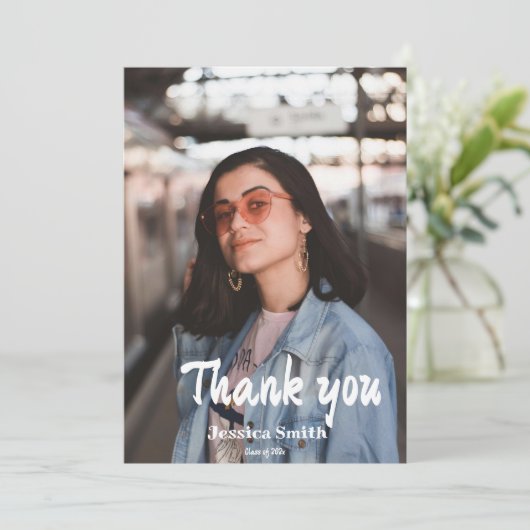 Doodle Style Hand getrokken Afstuderen Dank u kaar Kaart (Staand voorkant)