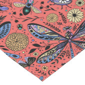 Doogaveinsecten op koraalrood korte tafelloper (Hoek)