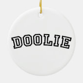 DOOLIE KERAMISCH ORNAMENT (Achterkant)