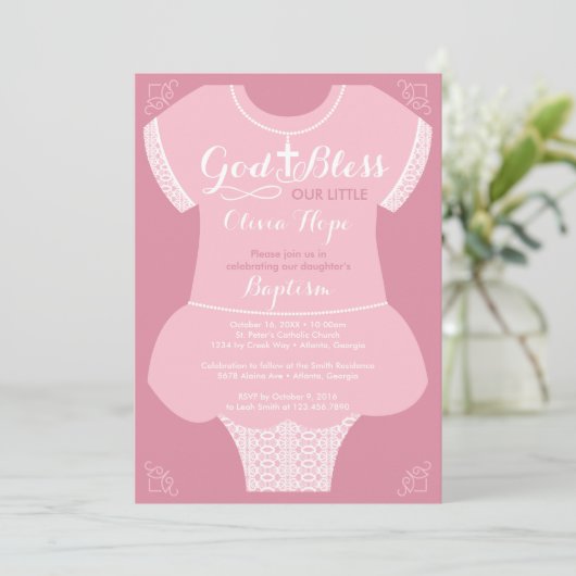 Doop uitnodiging voor een meisje, roze en kant jur (Staand voorkant)