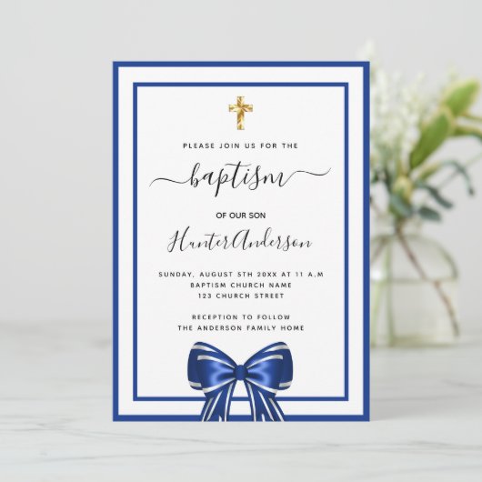 Doopsel jongen koninklijk blauw witte boog script kaart (Staand voorkant)