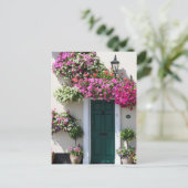 Door bloemen omgeven deuren briefkaart (Staand voorkant)