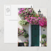 Door bloemen omgeven deuren briefkaart (Voorkant / Achterkant)