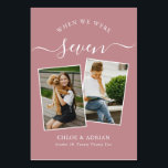 Door de jaren heen koppelen Paar Foto Wedding Mode Kaart<br><div class="desc">Let op en heb wat plezier met je trouwreceptietabelnummers - Deze elegante eenvoudige tabelnummers geven je de mogelijkheid om een foto van de bruid en bruidegom op dezelfde leeftijd op te nemen als het tabelnummer, de bruid- en groomnaam/s en de datum van hun bruiloft. De achtergrondkleur is stoffige roze met...</div>