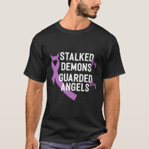 Door demonen bewaakt door engelen einde verslaving t-shirt