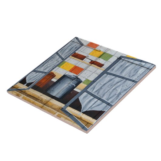 Door een Frans raam. Tegeltje (Zijkant)