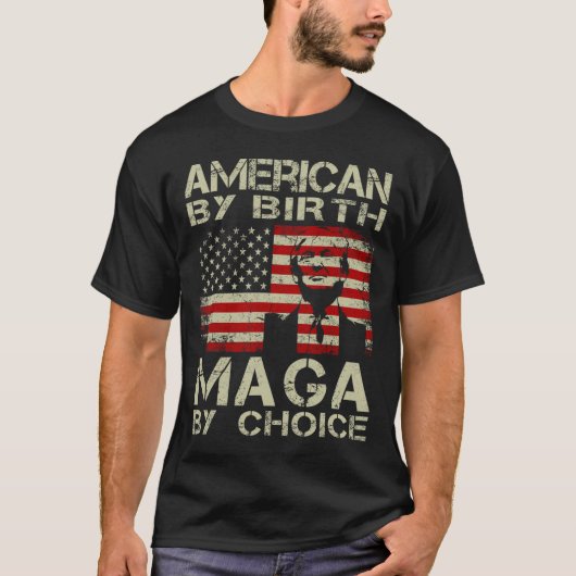 Door Geboorte Maga Door Keuze Pro Trump 2024 Ameri T-shirt (Voorkant)