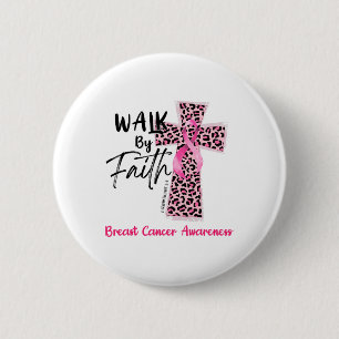Door geloof borstkanker bewustzijn christen Jezus  Ronde Button 5,7 Cm