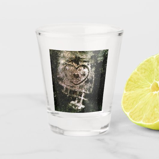 Door het hart heen shot glas (Voorkant)