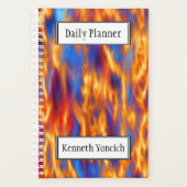 Door Kenneth Yoncich in brand gestoken Planner (Voorkant)