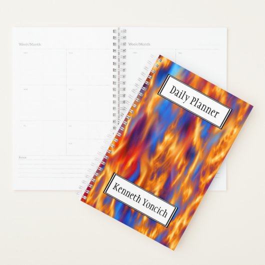 Door Kenneth Yoncich in brand gestoken Planner (Display)