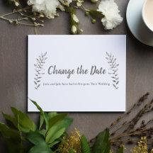 Door potlood getrokken bladeren en bijkantoor wijz