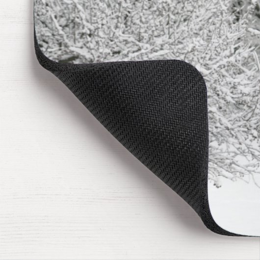 Door sneeuw bedekt landschap muismat (Hoek)