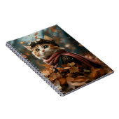 Doordachte Schattigee kat in herfstbladeren S6 Notitieboek (Rechterzijde)