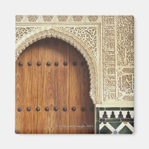 Doordoorgang bij het Alhambrapaleis in Granada, Sp Magneet