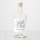 Doordrenkt met liefde zelfgemaakte bruiloft likeurfles etiket (Voorkant)