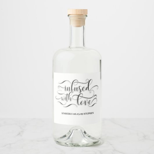 Doordrenkt met liefde zelfgemaakte bruiloft likeurfles etiket (Voorkant)