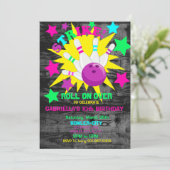 Doorrollen... STRIKE Bowling Birthday Party Kaart (Staand voorkant)