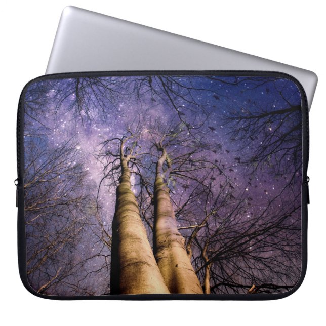 Doorverwezen bos laptop sleeve (Voorkant)