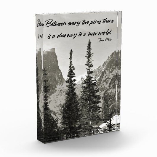 Doorweg naar een nieuwe wereld in de bergen fotoblokken (Links)