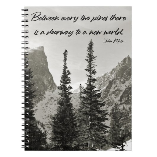 Doorweg naar een nieuwe wereld in de bergen notitieboek (Voorkant)
