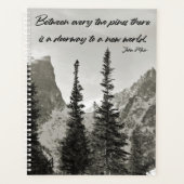 Doorweg naar een nieuwe wereld in de bergen planner (Voorkant)