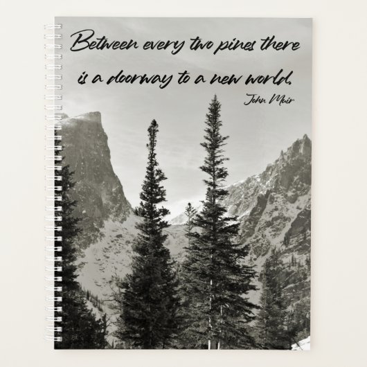 Doorweg naar een nieuwe wereld in de bergen planner (Voorkant)