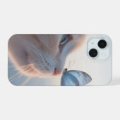 Doorzichtige telefoonhoes – Mooie kat met vlindero iPhone 15 Case (Achterkant horizontaal)