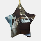 Doos met reageerbuizen keramisch ornament (Links)