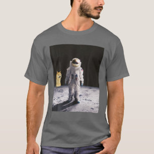 Dopostkok Dog on the Moon Cryptocurrency T-shirt