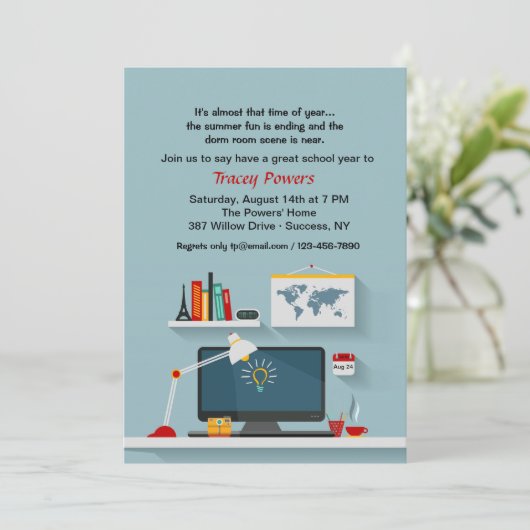 Dorm Room Desk Uitnodiging (Staand voorkant)