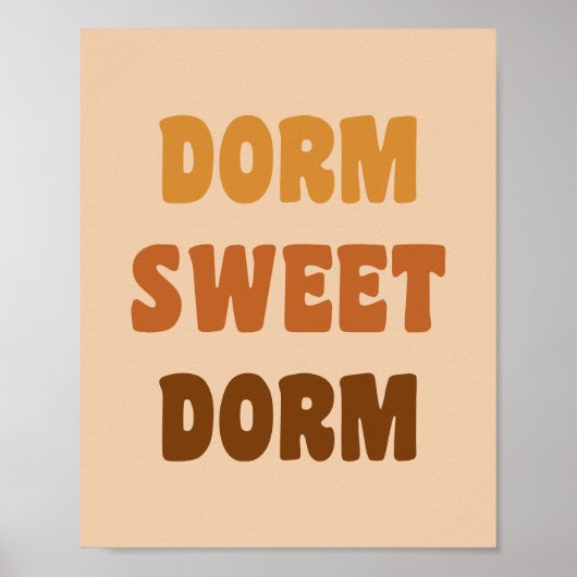 Dorm Sweet Dorm Brown Retro 70s Lettering Poster (Voorkant)