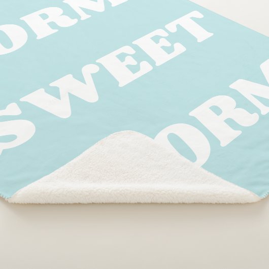 Dorm Sweet Dorm in Light Aqua Blue Sherpa Deken (3/4)