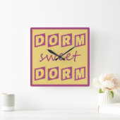 "Dorm Sweet Dorm"-muurklok Vierkante Klok (Huis)