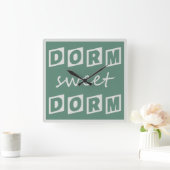 "Dorm Sweet Dorm"-muurklok Vierkante Klok (Huis)