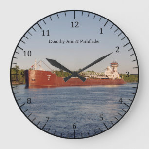 Dorothy Ann & Pathfinder clock Grote Klok