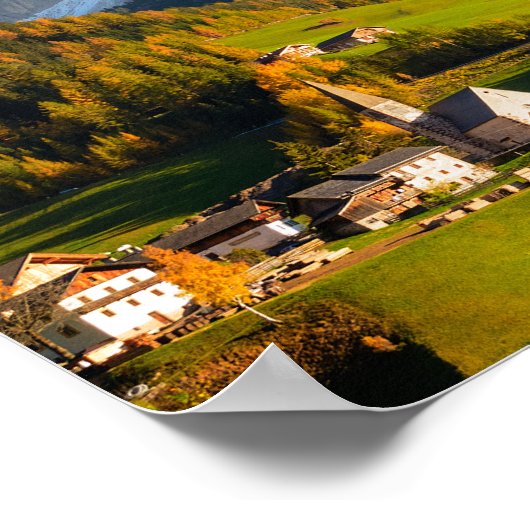 dorp Dolomites in het poster herfst (Hoek)