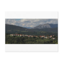 Dorp van Janezevo Brdo, Brkini Hills, Slovenië