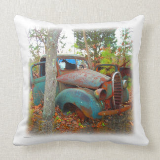  dorpen Turquoise en Rust Junk Yard Car Kussen