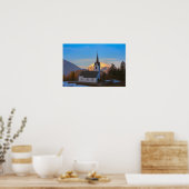 Dorpskerk in de bergen poster (Keuken)