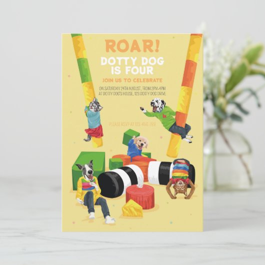 Dotty Dog Roar Zacht Spelen 4e Verjaardagsfeestje Kaart (Staand voorkant)