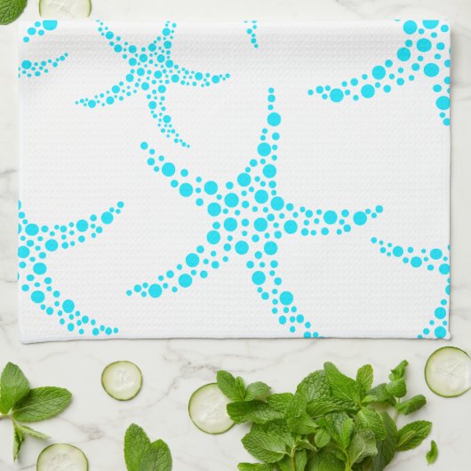 Dotty Starfish Pattern in Turquoise and White. Theedoek (Gevouwen)