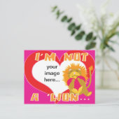 Douane ben ik geen Briefkaart van de Leeuw (Staand voorkant)