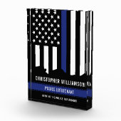 Douane-politieagent met blauwe lijnvlag fotoblokken (Rechts)