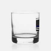 Douane-politieagent voor politie met blauwe lijn whisky glas (Rechts)