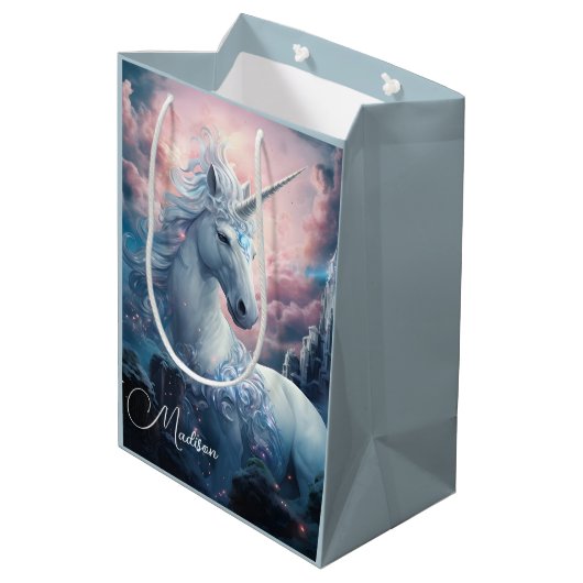 Douanenaam Mooie Eenhoorn Medium Cadeauzakje (Achterkant Gekanteld)