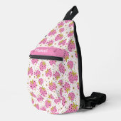 Douanenaam Roze Aardbeien Patroon Sling Bag (Rechterhoek)