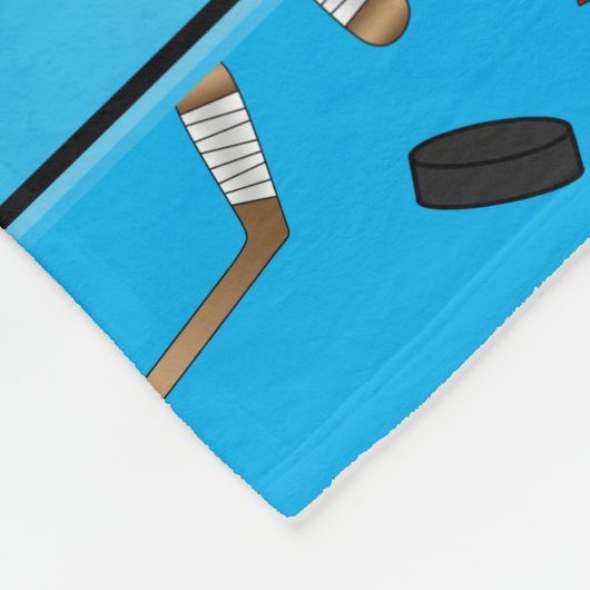 Douanenaam sky blue hockey stickers pucks nets fleece deken (Hoek)