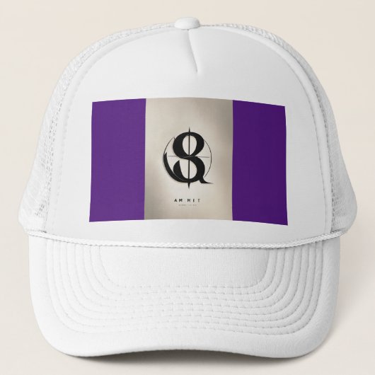 "Double Take: De trendy aantrekkingskracht van de  Trucker Pet (Voorkant)