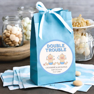 Double Trouble Twin Boys Baby shower Ronde Sticker